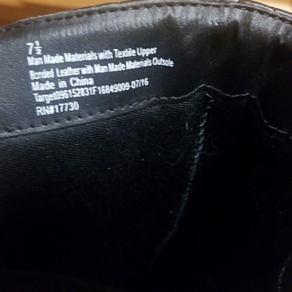 Black Boots - Picture 4 of 5